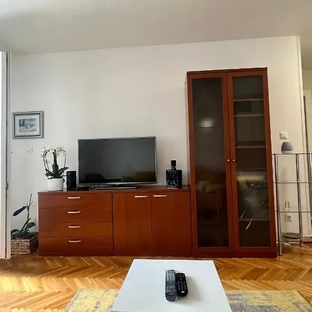 Jj * Split